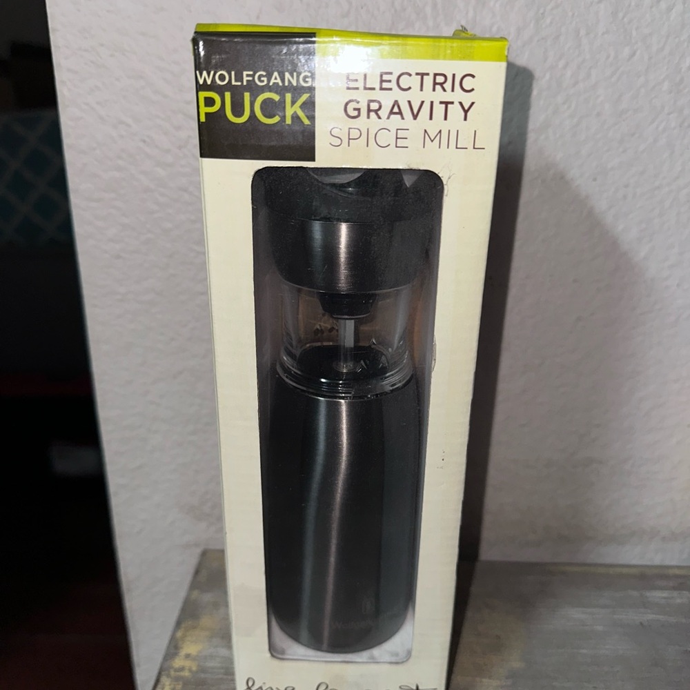 Wolfgang Puck Electric Gravity Spice Mill - Black